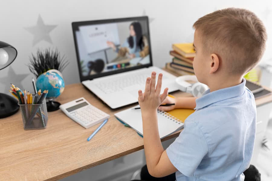 medium shot kid holding hand up (1)
